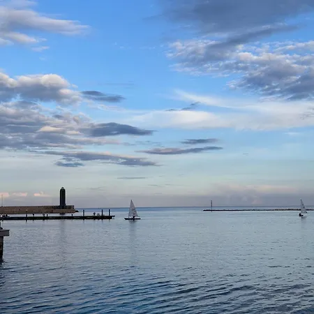 Dimora Carducci Feriehus Bari