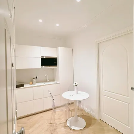 Dimora Carducci Feriehus *